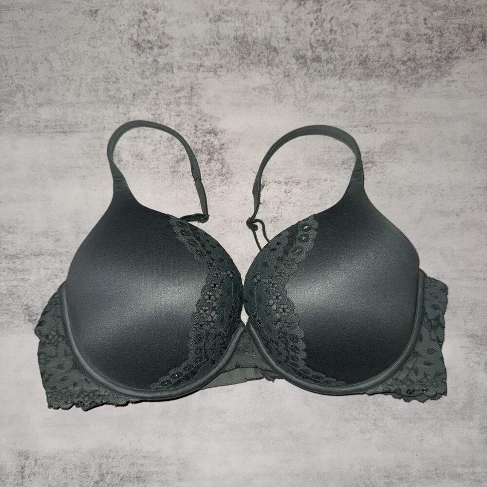 Victoria’s Secret Perfect Shape Bra Green Lace Size‎ 36D Underwire